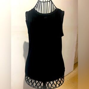 Yogalicious short sleeved tee, Size Small.